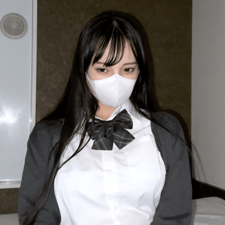 今年１の逸材　推定Gカップのリアル１８歳世代に生中出し