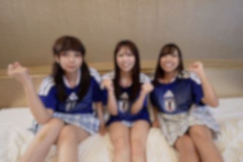 サッカーW杯開催記念企画！女3人と乱パ祭り サンプル画像1