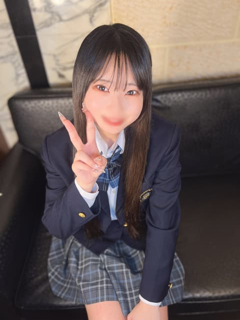 18歳清楚娘が20cmオーバー巨根にイキ狂う サンプル画像2
