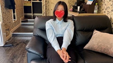 素人公務員18歳のハメ撮り動画 サンプル画像1