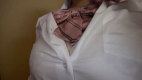 素人個人撮影 18歳色白爆乳 サンプル画像2