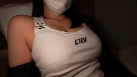 巨乳コスプレイヤー18才のハメ撮り サンプル画像2
