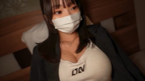 巨乳コスプレイヤー18才のハメ撮り サンプル画像3