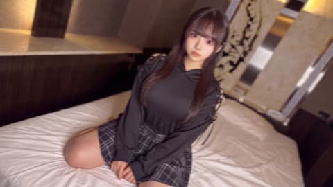 小さな体にGカップ！元アイドルのコスプレイヤーがノーハンド潮吹き サンプル画像1