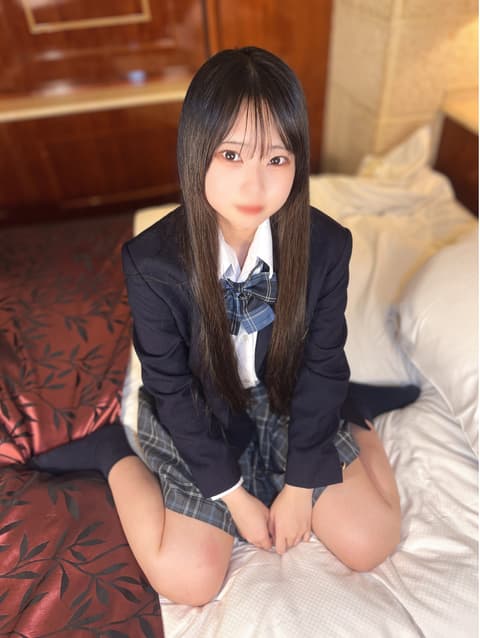 18歳清楚娘が20cmオーバー巨根にイキ狂う サンプル画像4