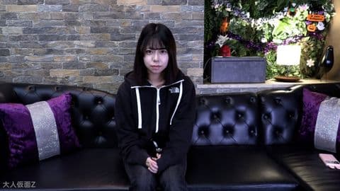 素人まなちゃんの初撮り サンプル画像1