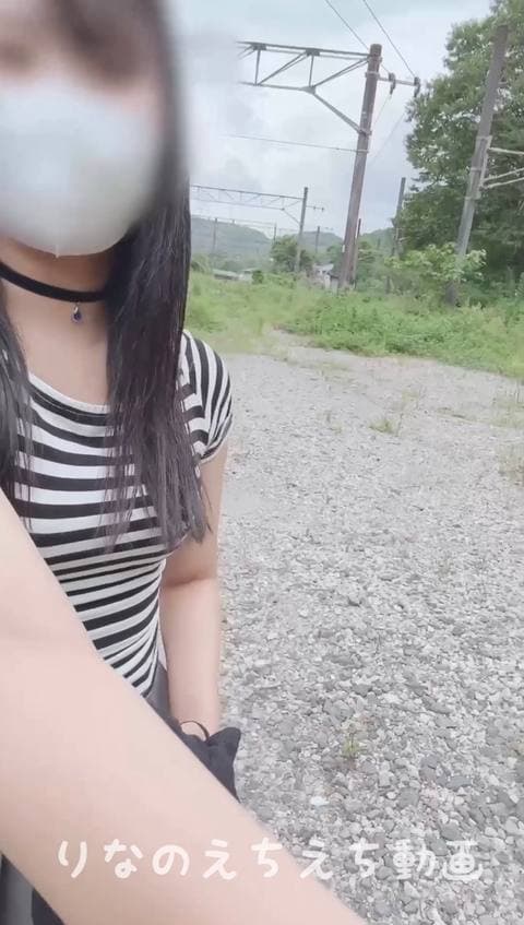 パイパン大生の野外オナニー サンプル画像1