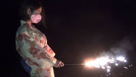 伝説の色白Ｈカップ美女と海セックス サンプル画像1