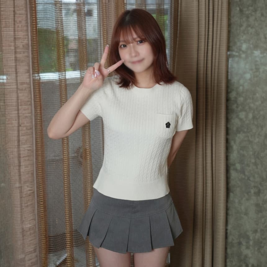 美人広告営業の色白美女が鬼ピストンで喘ぎ散らす