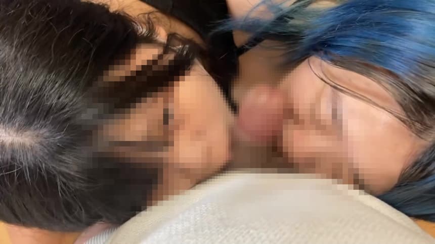 人妻教師のむ〇めと友達の３P